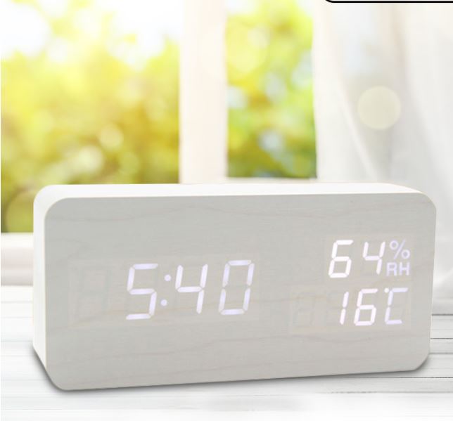 Digitalni Drveni Sat sa Alarmom i Termometrom bijeli