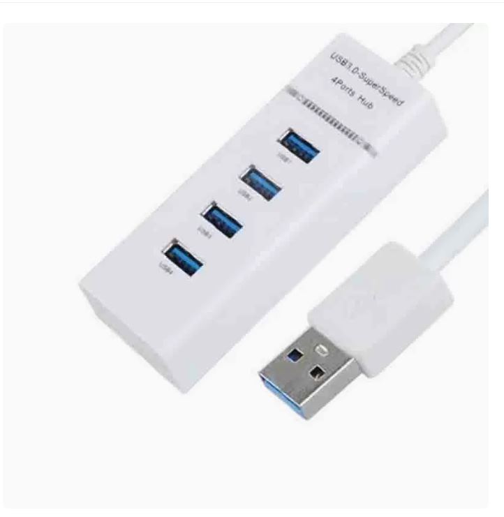 Bijeli USB hub sa 4 super-speed porta za PC